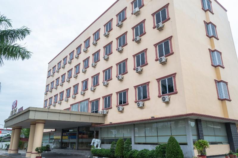 Aviari Hotel Batam Bagian luar foto