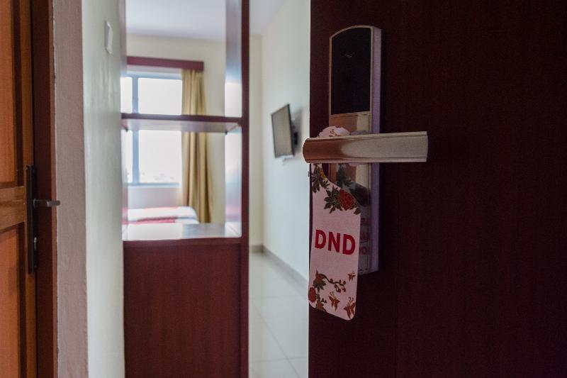 Aviari Hotel Batam Bagian luar foto